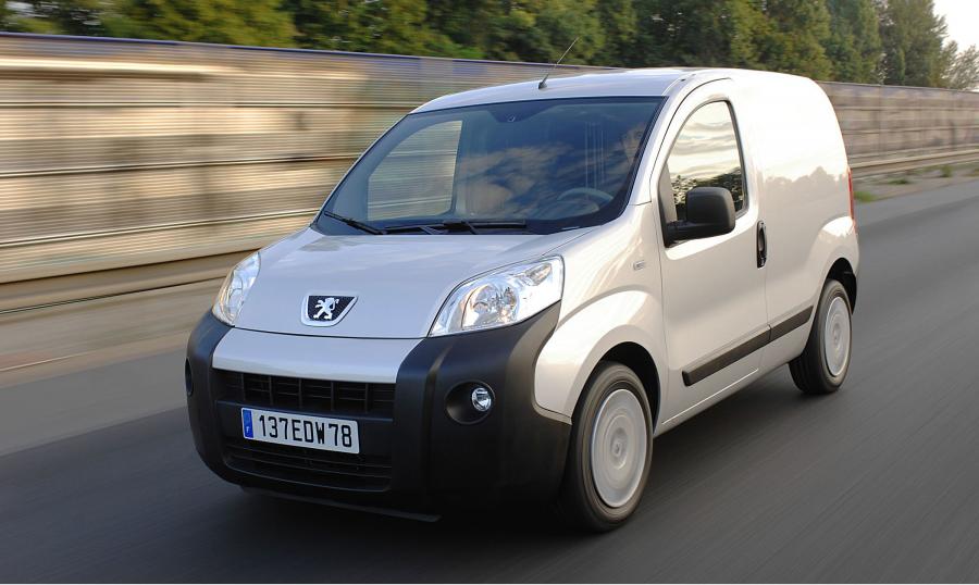  Peugeot Bipper 2008 года  (фото 64 из 93)